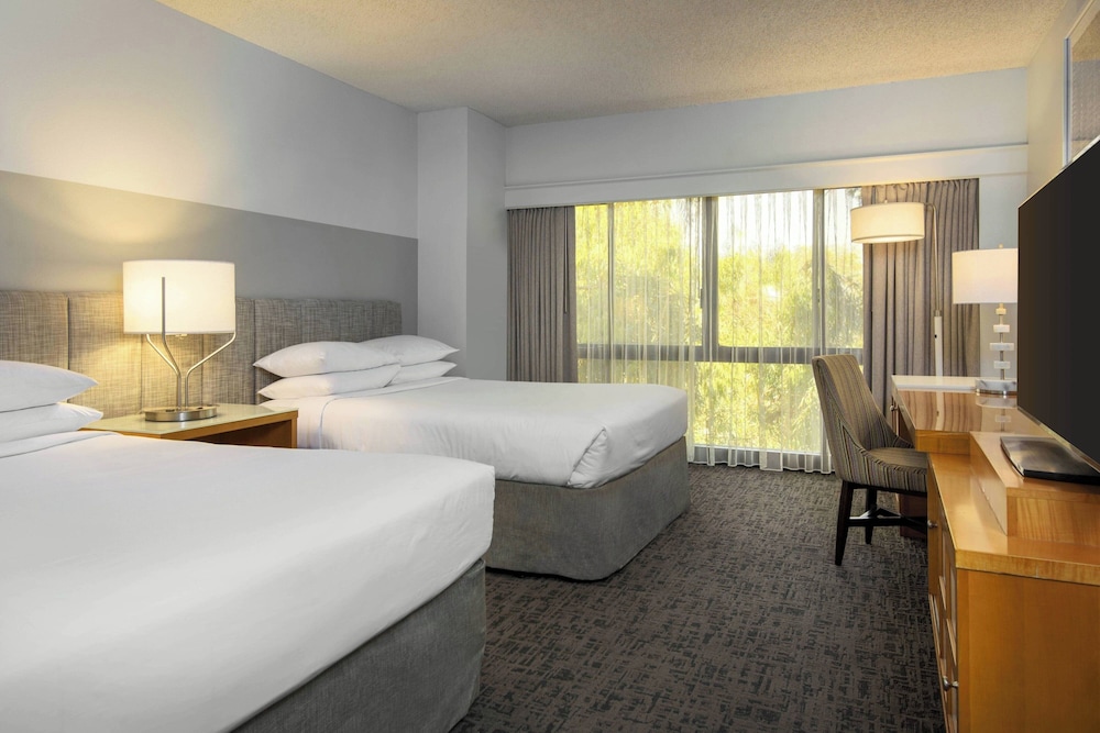 Renaissance Palm Springs Hotel - photo 28