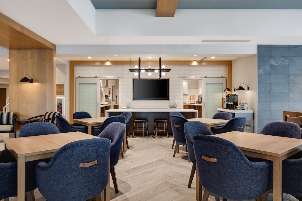 Staybridge Suites Iowa City Coralville by IHG - photo 40