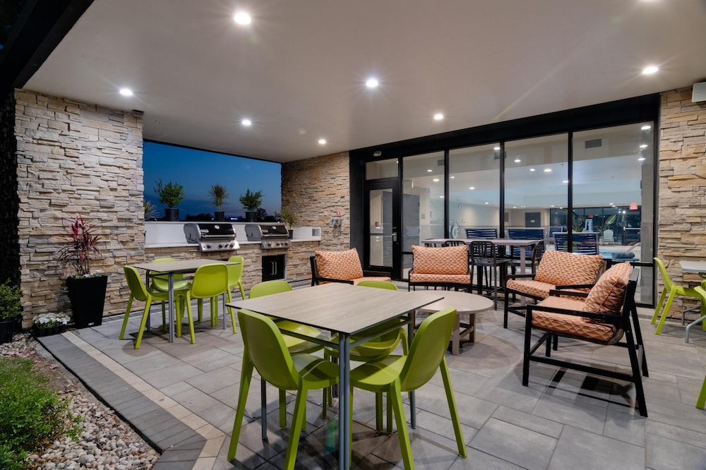 Home2 Suites by Hilton Bolingbrook Chicago - photo 31