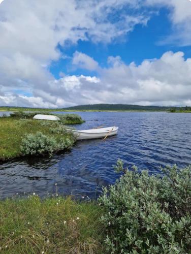 Nordseter Sjusjøen fiske jakt tur og ski in Lillehammer, Norway