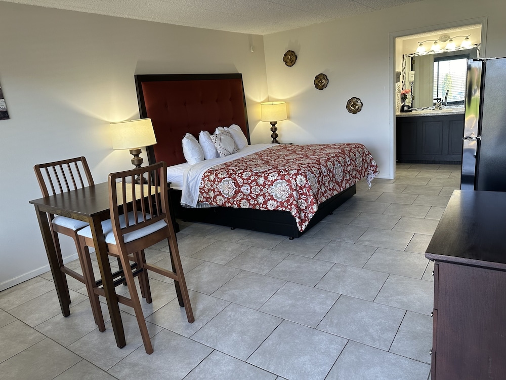 Geneva Wells Inn - photo 12