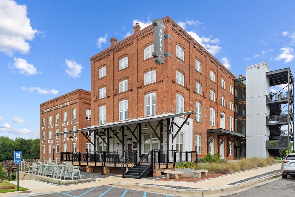 City Mills Hotel - photo 40