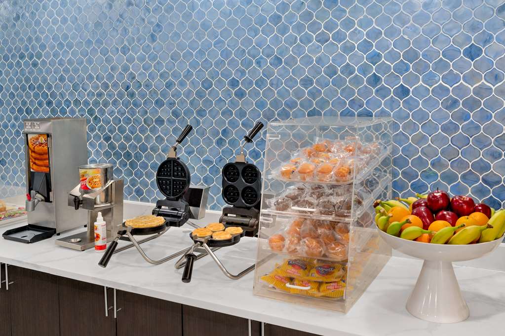 La Quinta Inn by Wyndham Columbus Airport Area - photo 33
