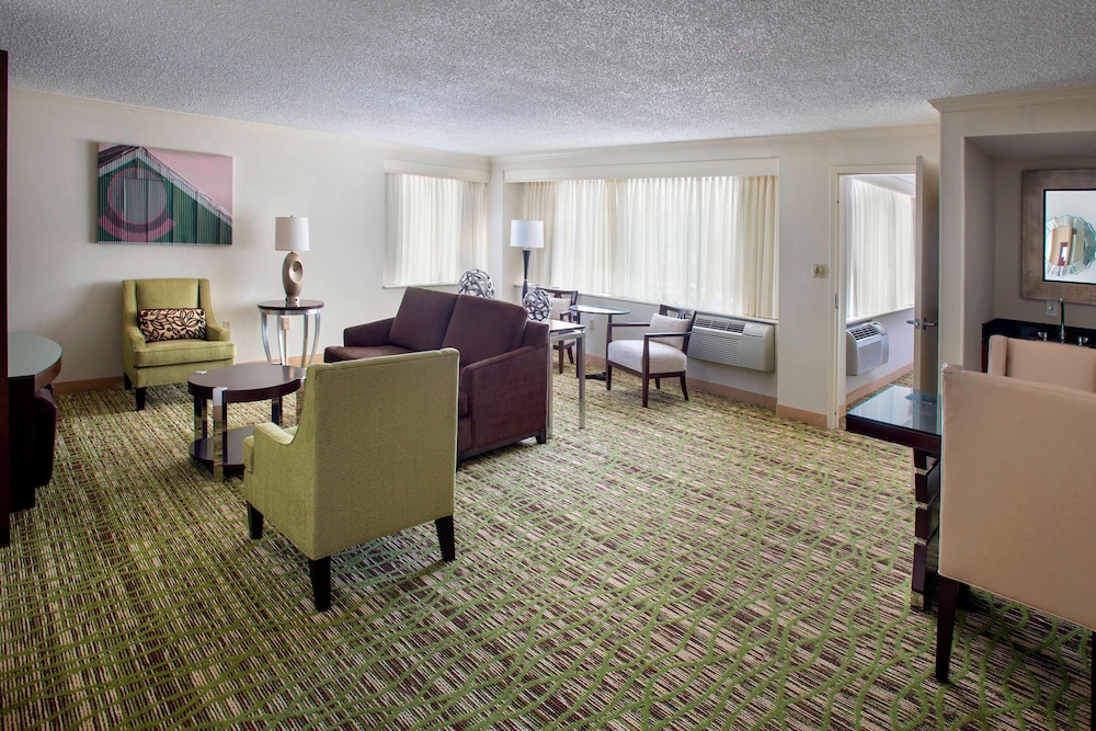 Boston Marriott Peabody - photo 13