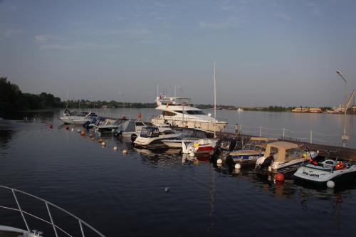 Dva Kapitana Hotel in Kimry, Russia