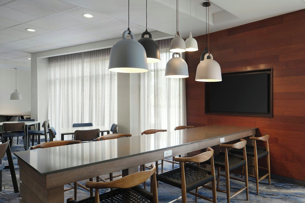 Fairfield Inn & Suites by Marriott Niagara Falls - photo 14