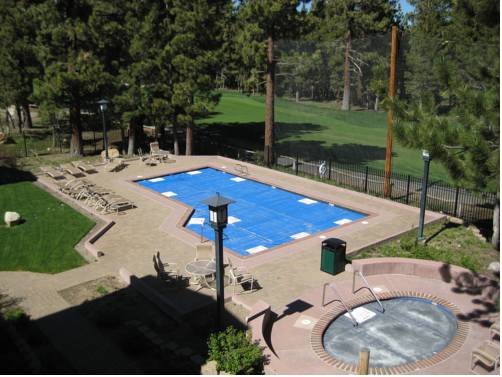 Mammoth Green by Mammoth Reservation Bureau — 5-Star Luxury Hotel in Mammoth Lakes, United States