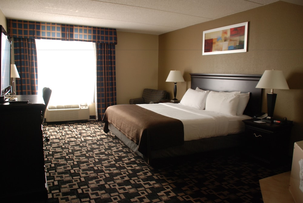 The Plaza Hotel & Suites Winona - photo 17