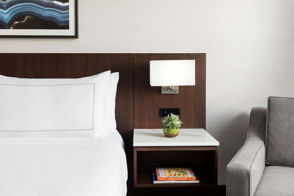 Doubletree By Hilton Tucson Downtown Convention Center - photo 17
