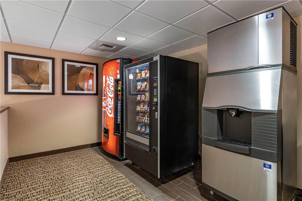 Comfort Inn & Suites Gateway to Glacier National Park - photo 36