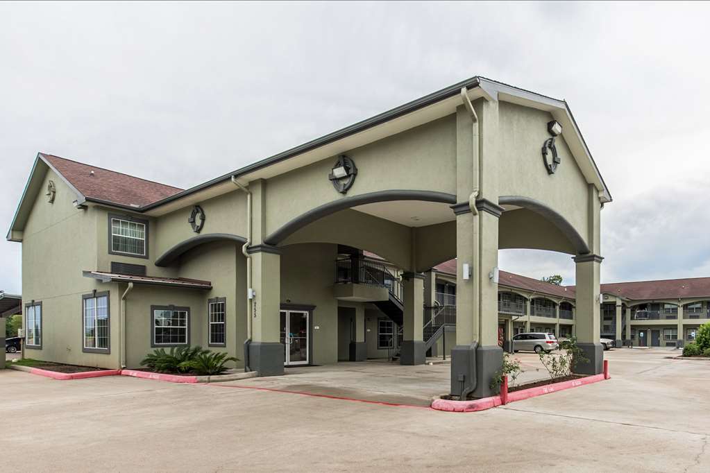 Quality Inn & Suites Bridge City Orange in Beaumont, United States