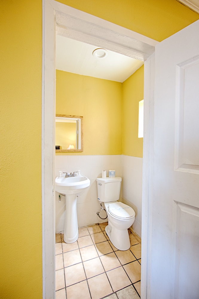 Central Inn Motel - photo 19