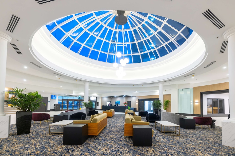 Clarion Hotel & Conference Centre Calgary Airport