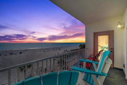 Newly Renovated Condo on Maderia Beach — 4-Star Luxury Hotel in Saint Pete Beach, United States