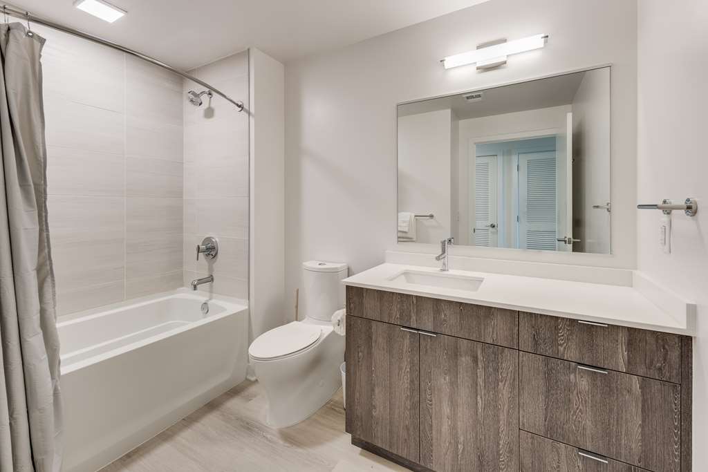 Global Luxury Suites at Capitol Hill - photo 11