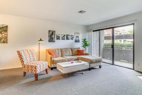 5 Mi to Las Vegas Strip Condo with Community Perks
