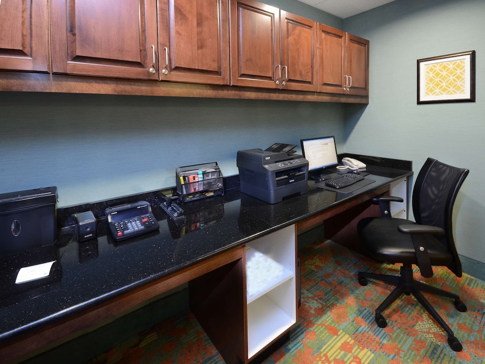 Hampton Inn Martinsville - photo 47
