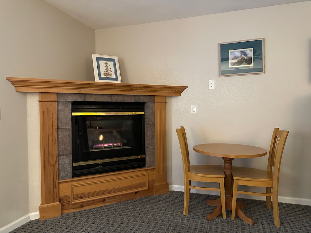 Bluebird Inn - photo 15