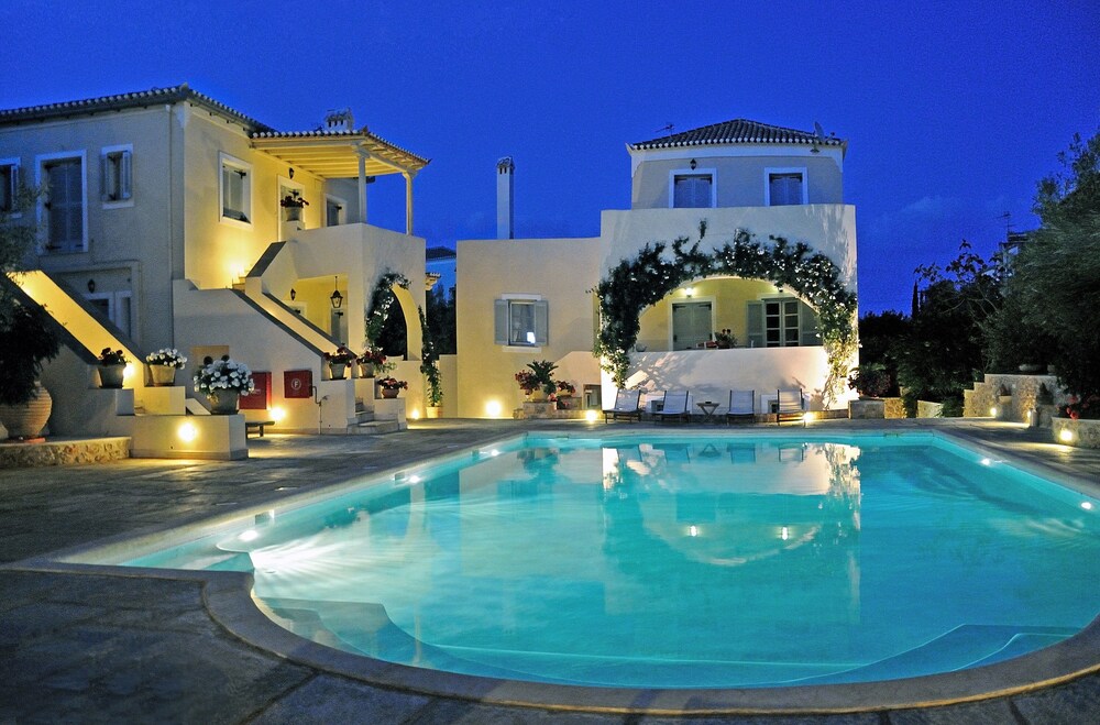 Villa Nika spetses Hotel in Spetses, Greece