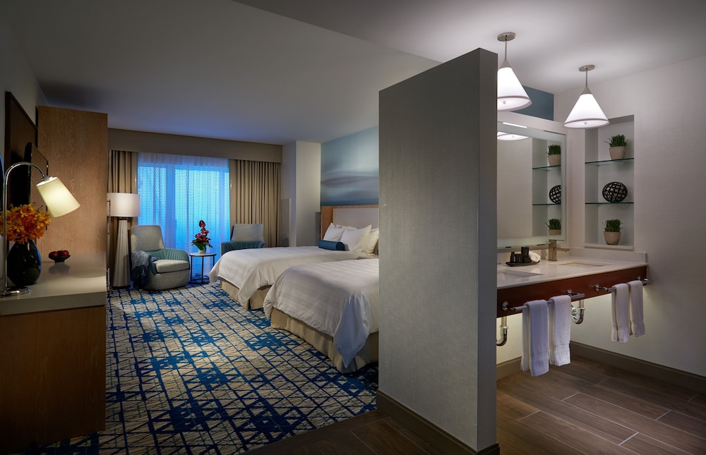 Seminole Hard Rock Hotel and Casino - photo 10