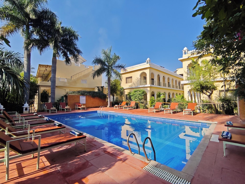 Raj Palace Resort in Sawai Madhopur, India