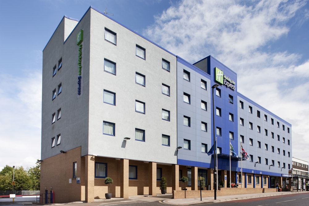 Holiday Inn Express London Park Royal by IHG