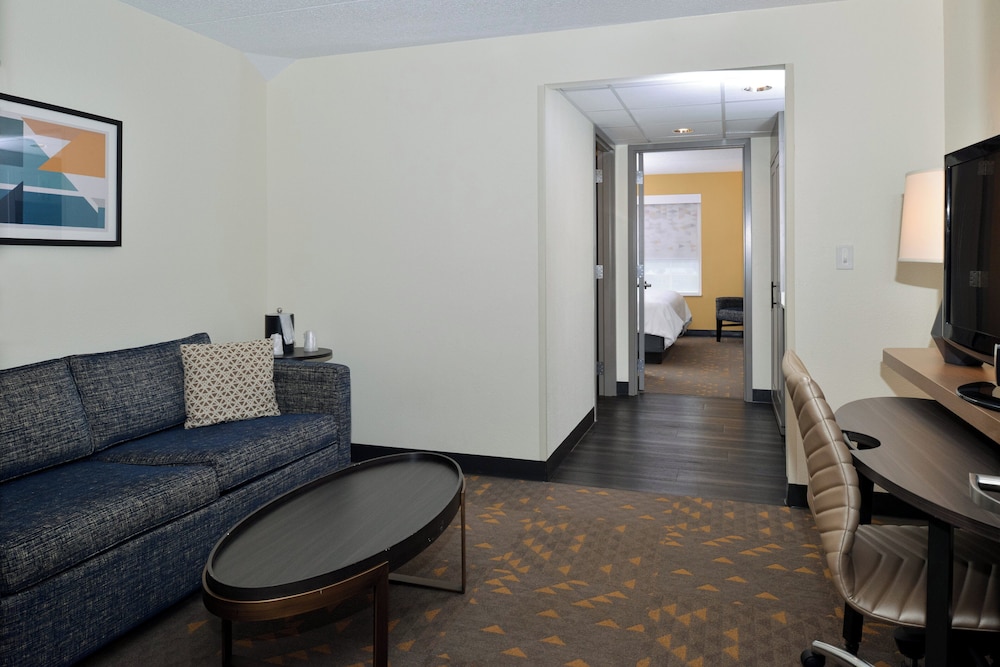 Holiday Inn Hotel & Suites Overland Park Convention Center - photo 27