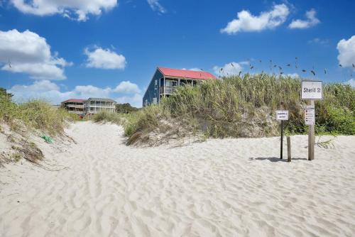 Paradise By the Sea - photo 11