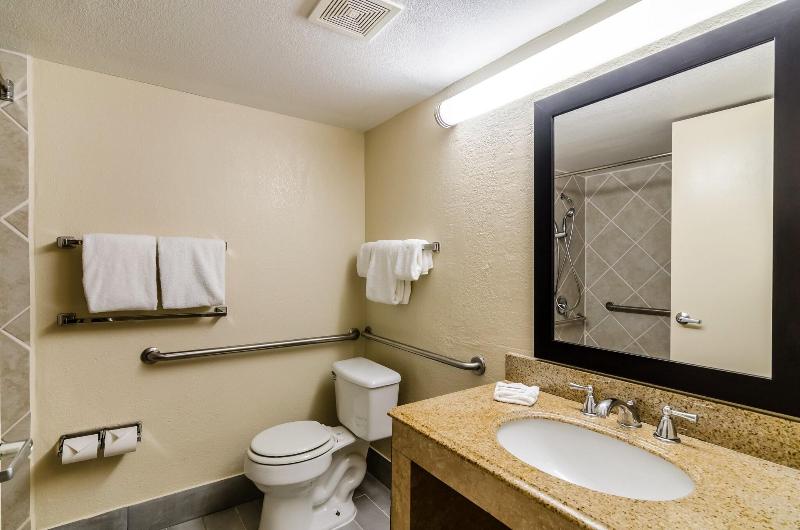 Red Roof Inn Wichita East - photo 65