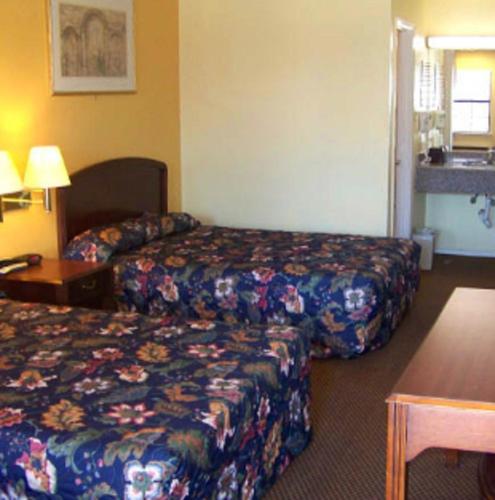 Seagoville Inn - photo 9