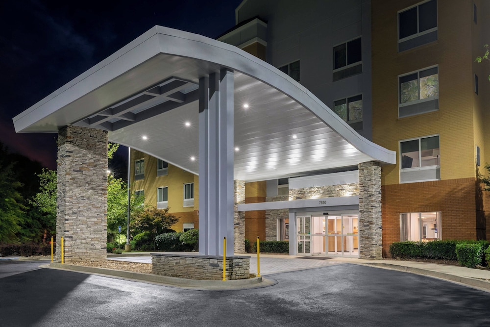 Fairfield Inn & Suites by Marriott Atlanta Stonecrest in Lithonia, United States