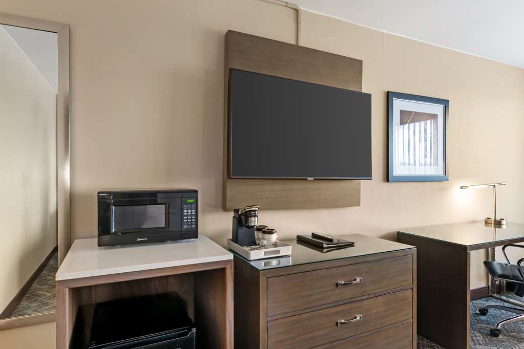 Best Western Plus Kansas City Sports Complex Hotel - photo 19