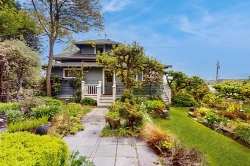 Soundfront Serenity in Kingston, United States