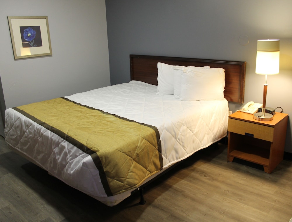 Budgetel Inn and Suites Atlanta Midtown - photo 5