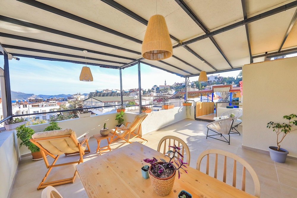 Bahar Pansiyon - carbon neutral hotel in Kas
