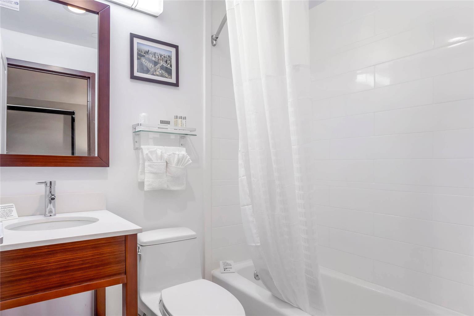 Avion Inn Near LGA Airport an Ascend Collection Hotel - photo 23