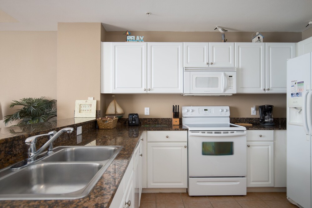Tidewater Beach Resort 1603 One Bedroom Condo - photo 12