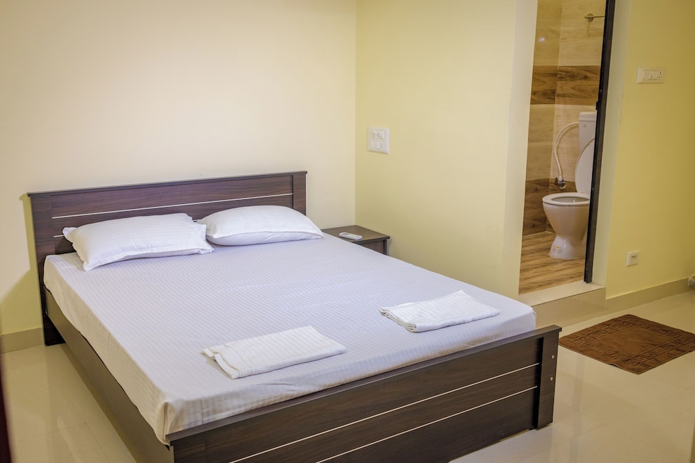 Ganesh Home Stays — 4-Star Luxury Hotel in Tirunelveli, India