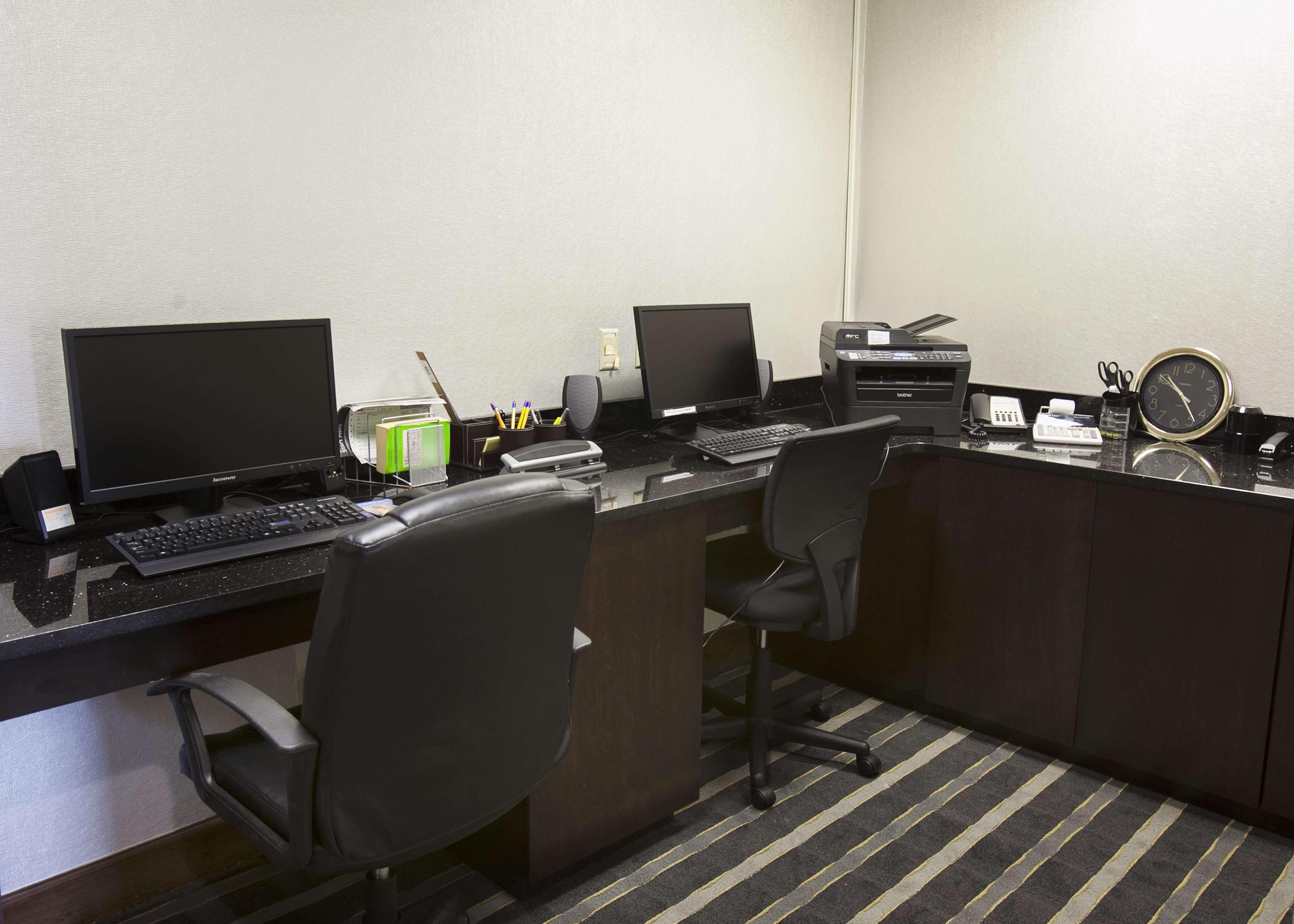 Hampton Inn Moultrie - photo 36