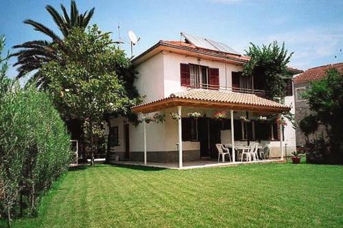 Double Room Jelsa 4041d in Jelsa, Croatia