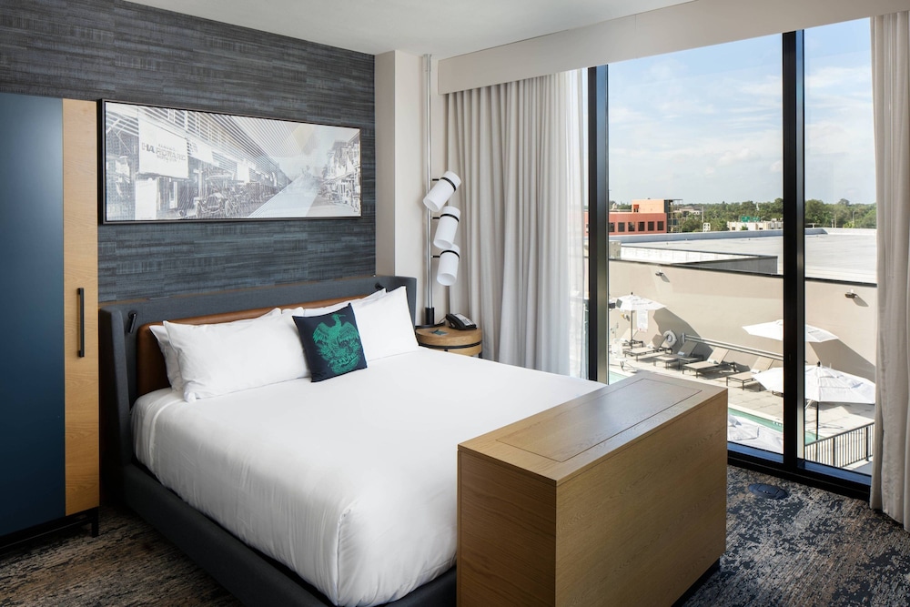 Luminary Hotel & Co. Autograph Hotels - photo 16