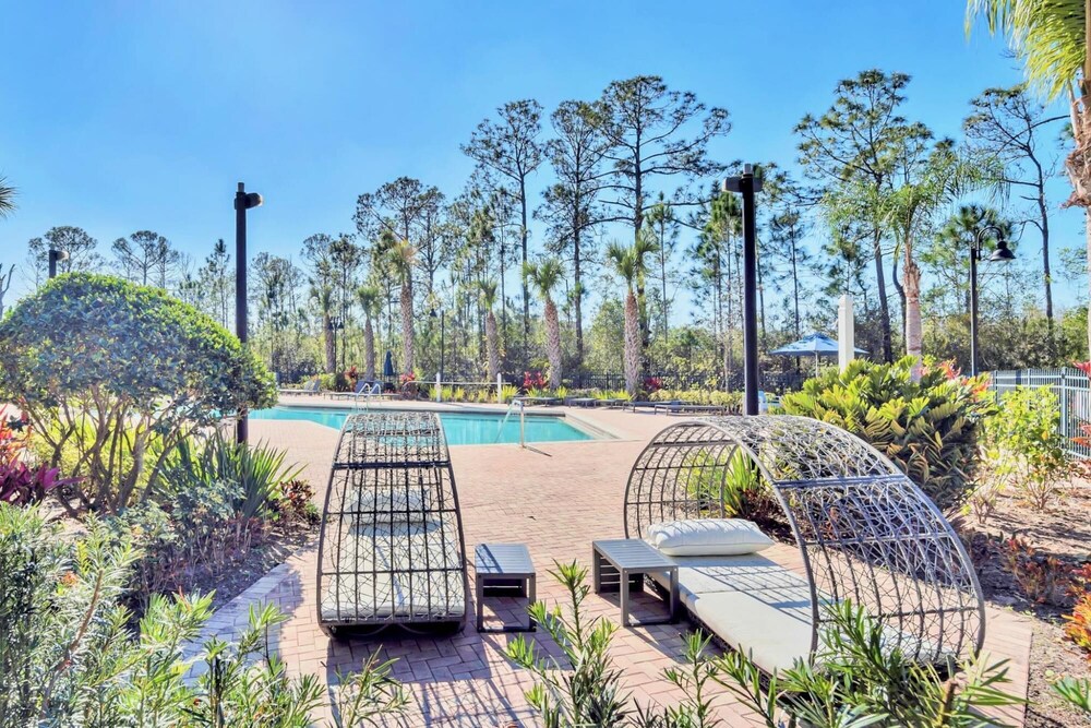Relaxing 3BR Near Disney Pool - photo 14