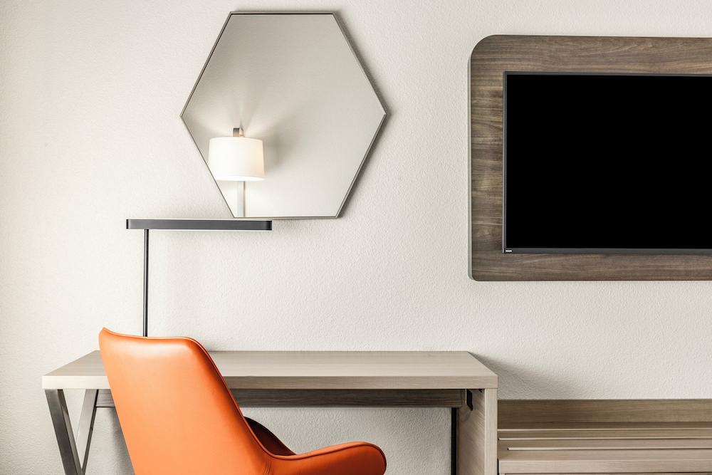 Holiday Inn Express & Suites Phoenix West Tolleson by IHG - photo 7