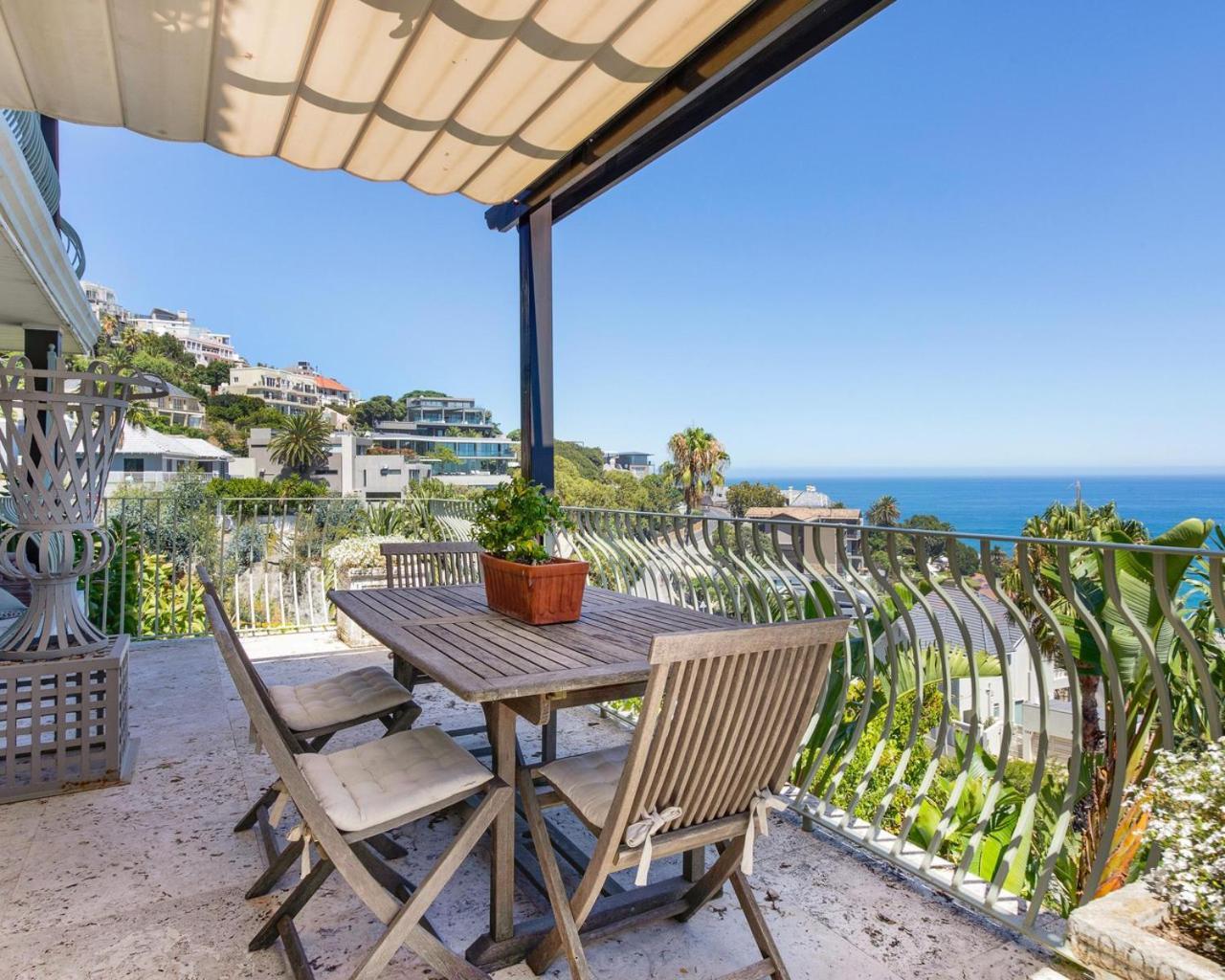 Villa del Mar Luxurious en suite bedroom with lounge and stunning sea view balcony in Bantry Bay