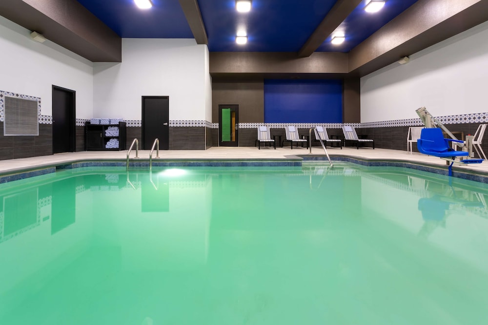 Hilton Garden Inn Hays - photo 17