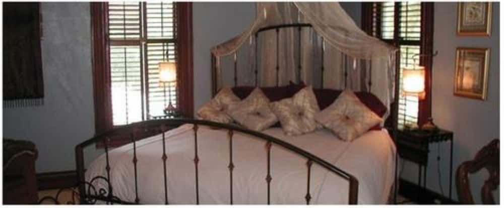 Fig Tree Manor - photo 24
