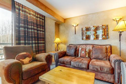 Shoshone 1919 — 4-Star Luxury Hotel in Big Sky, United States
