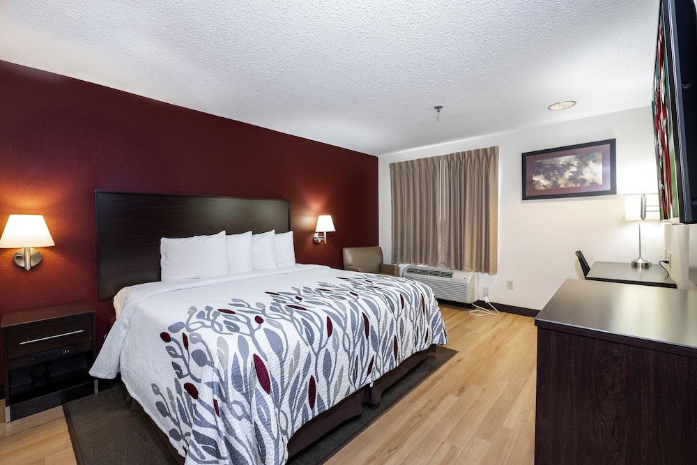 Red Roof Inn & Suites Dover Downtown - photo 14