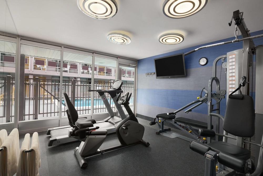 Ramada by Wyndham Rockville Centre - photo 43
