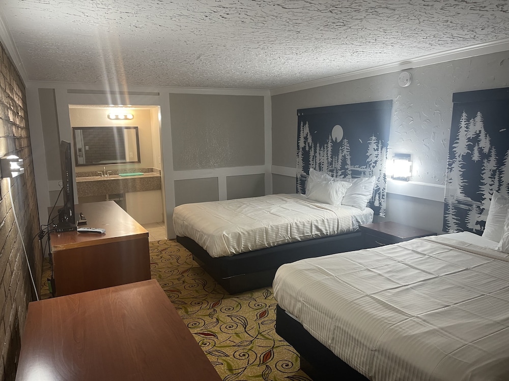 Stratford House Inn Branson - photo 6